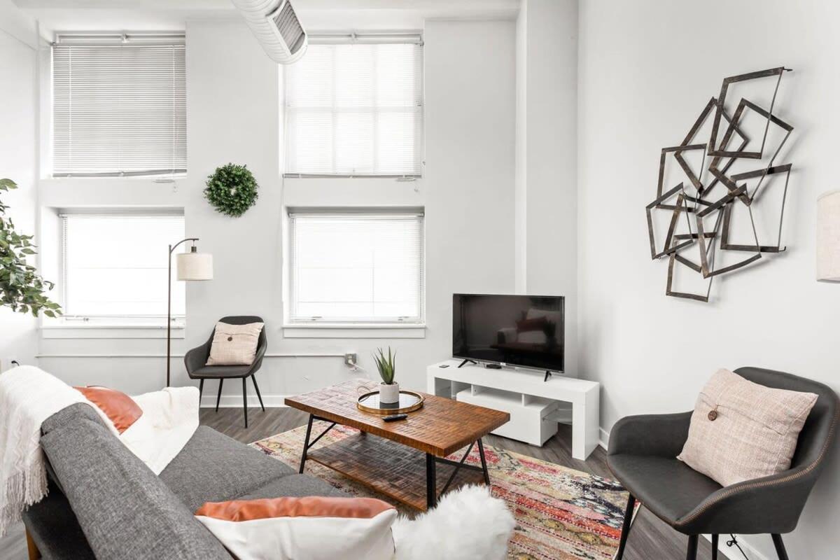 Modern Downtown Apartment 2Br 2Ba By Cozysuites Индианаполис Экстерьер фото